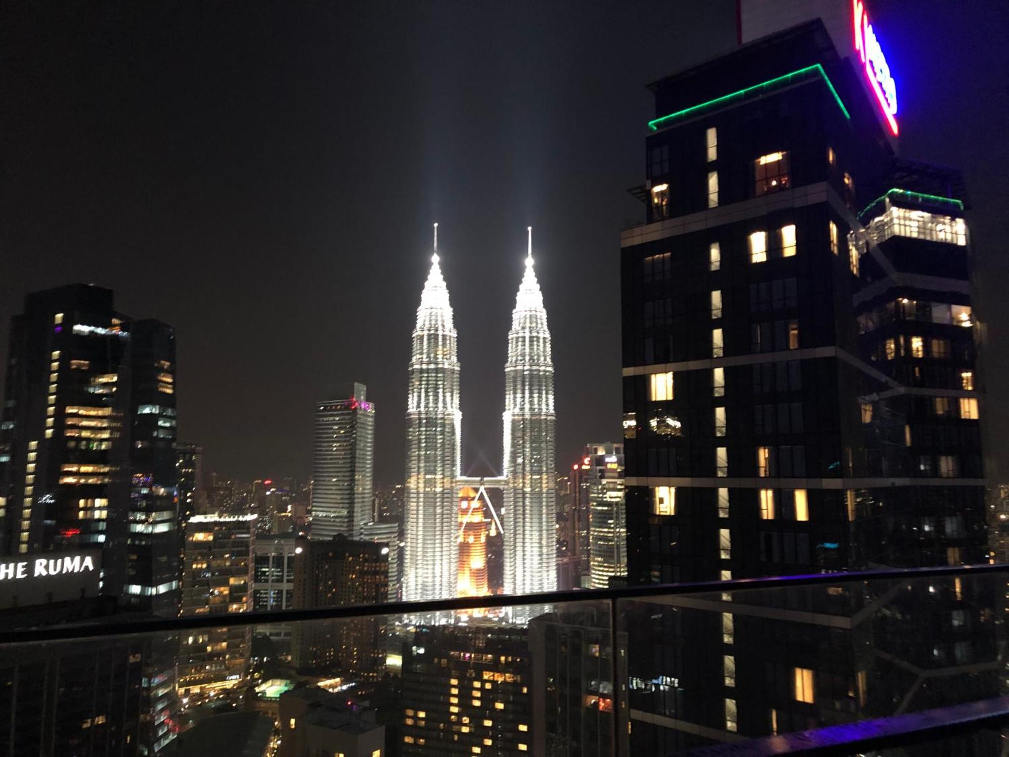 8 Kia Peng Suites Klcc By Luna 吉隆坡 外观 照片