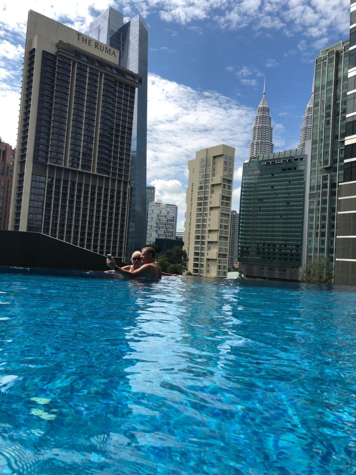 8 Kia Peng Suites Klcc By Luna 吉隆坡 外观 照片